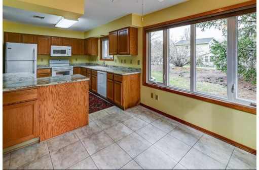 7202 Saukdale Drive, Madison, WI 53717