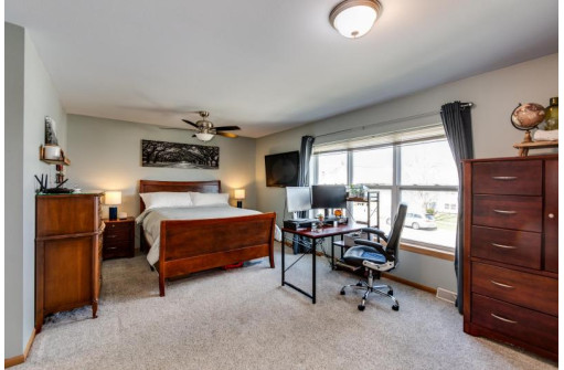 240 S Musket Ridge Drive 3, Sun Prairie, WI 53590