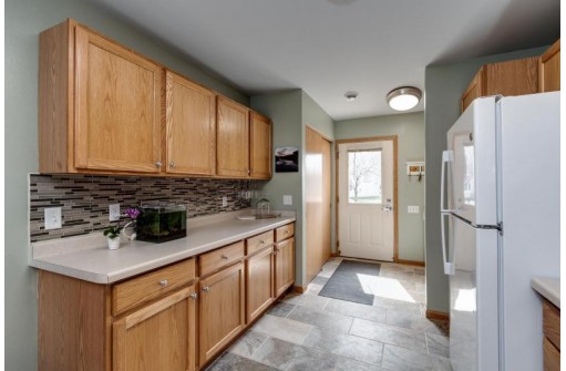 240 S Musket Ridge Drive 3, Sun Prairie, WI 53590