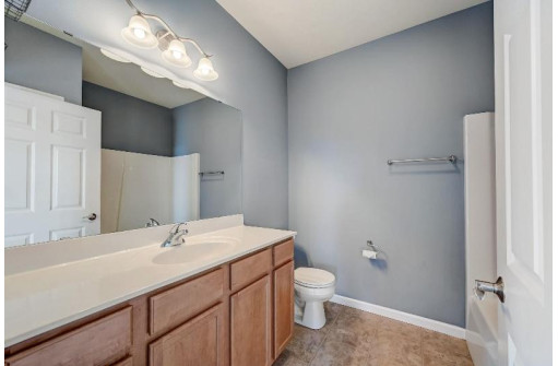 2581 Smiths Crossing 301, Sun Prairie, WI 53590