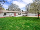 6826 N Bird Street Sun Prairie, WI 53590