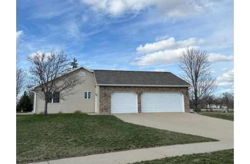 103 Oakview Drive, Rio, WI 53960