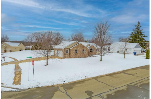 103 Oakview Drive, Rio, WI 53960