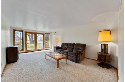 W10919 Bayview Drive, Lodi, WI 53555