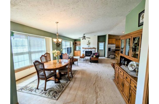 1382 Fern Lane, Wisconsin Dells, WI 53965