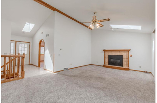 7010 Spring Hill Drive, Middleton, WI 53562