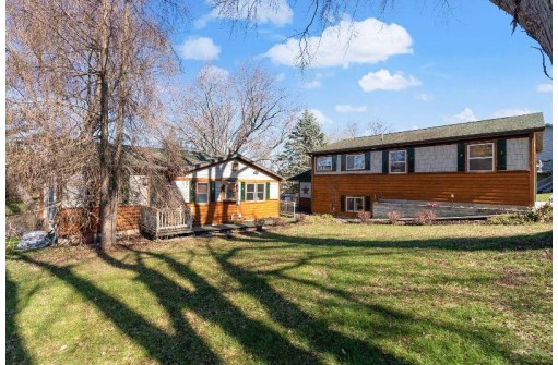 234 Sleepy Hollow Road, Fall River, WI 53932