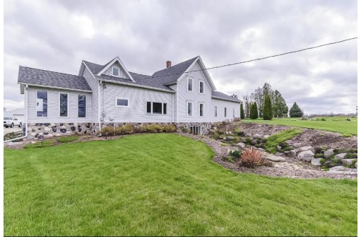 543 E Church Road, Cambridge, WI 53523