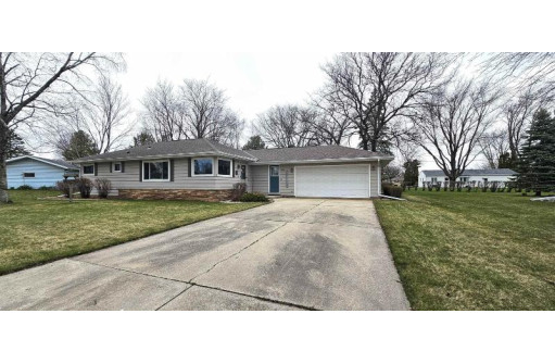 1020 Rock Avenue, Waupun, WI 53963