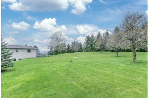 1212 Harms Road, Highland, WI 53543
