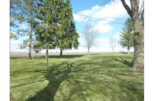 W10172 County Road F, Fox Lake, WI 53933