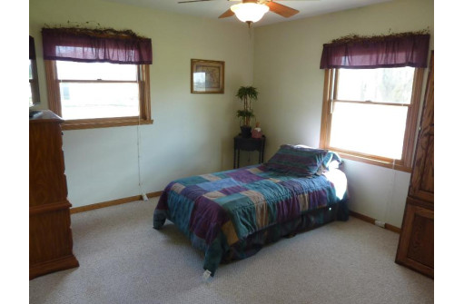 W10172 County Road F, Fox Lake, WI 53933