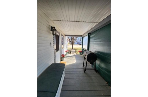 415 S Park Street, Livingston, WI 53526