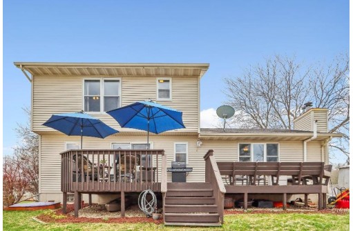 5814 Chester Circle, Fitchburg, WI 53719