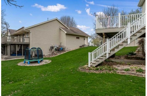 3604 Briar Crest Drive, Janesville, WI 53546