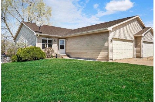 222 W Parry Street, Dodgeville, WI 53533