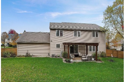 421 Bailey Drive, Madison, WI 53718