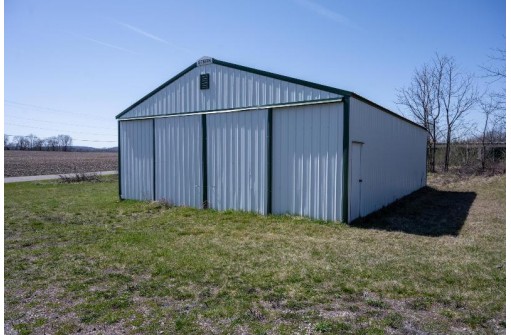 201 Taylor Road, New Lisbon, WI 53950