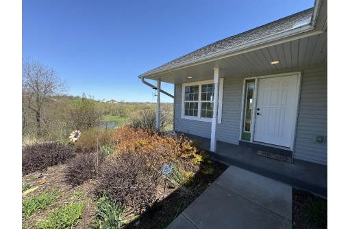 16896 Pond View Lane, Mineral Point, WI 53565