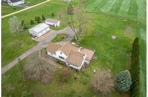 W6594 Willow Bend Road, Walworth, WI 63184