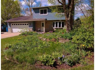 6703 Sleepy Hollow Road McFarland, WI 53558