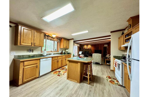 246 Berry Lane, Wisconsin Dells, WI 53965