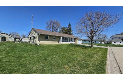 721 Sycamore Street, Lancaster, WI 53813