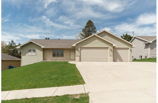 320 Monroe Street, Beaver Dam, WI 53916