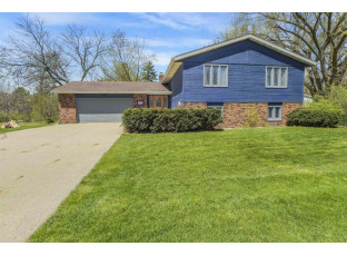 232 Broadway Drive Sun Prairie, WI 53590