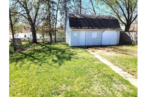 1518 St. Lawrence Avenue, Beloit, WI 53511-5074