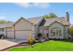 334 N Heatherstone Drive Sun Prairie, WI 53590