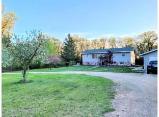 1439 11th Avenue Friendship, WI 53934