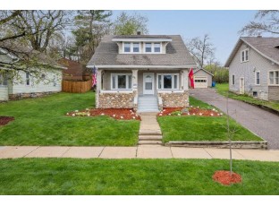 821 Summit Street Baraboo, WI 53913