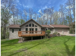 S4339 Fox Hill Circle Baraboo, WI 53913