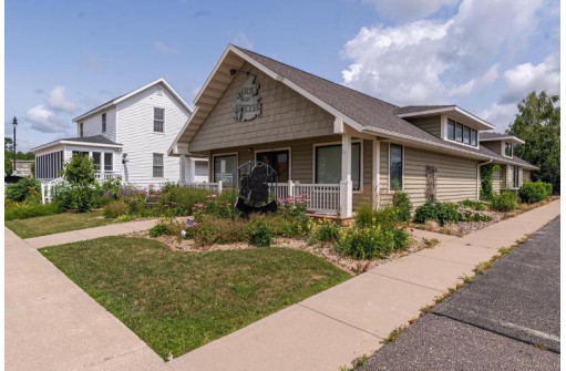 113 & 115 West 6th Street, Marshfield, WI 54449