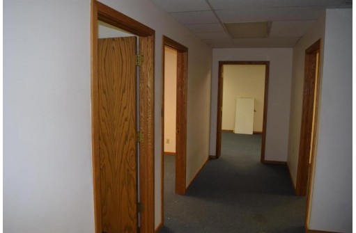 1100 Centerpoint Drive SUITE 102, Stevens Point, WI 54481