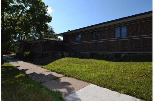 1220 North 6th Street, Wausau, WI 54401