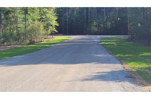 LT12 Radar Road, Marinette, WI 54143