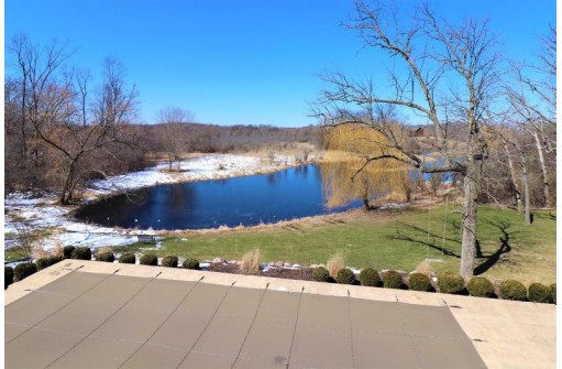 6590 Bridlewood Court, Lake Geneva, WI 53147-5511