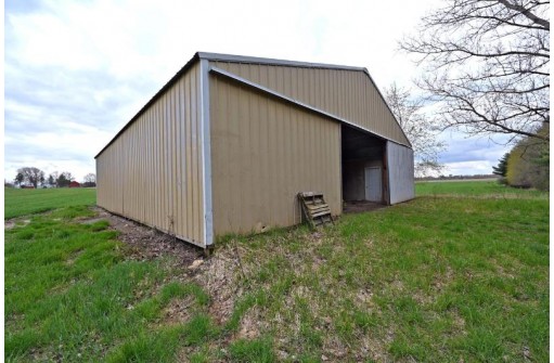 LT0 N Road, Ixonia, WI 53036