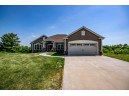 N5194 Blue Valley Road, Hartford, WI 53027-9335