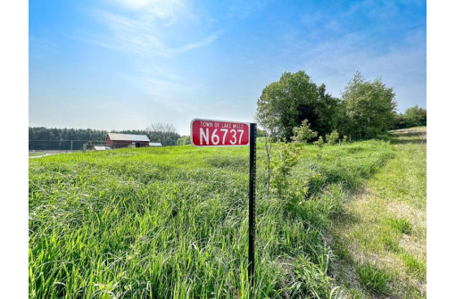 N6737 Kuhl Road, Waterloo, WI 53594