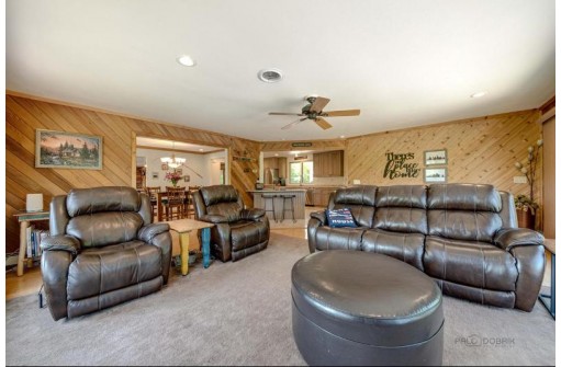 6215 Riesch Road, West Bend, WI 53095