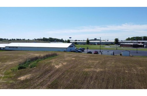 950 East Avenue, Lomira, WI 53048-0000