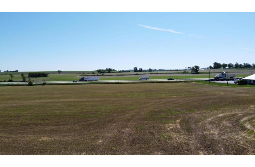 950 East Avenue, Lomira, WI 53048-0000