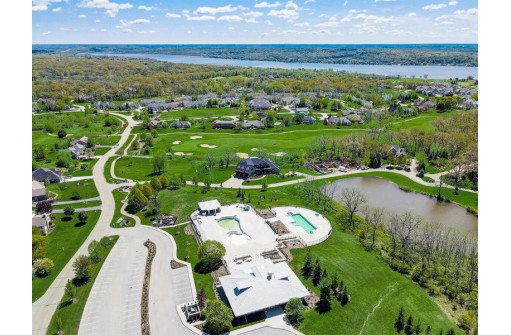 LT0 Zurich Drive 3-59, Lake Geneva, WI 53147-4832