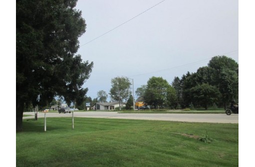 1332 Memorial Drive, Manitowoc, WI 54220