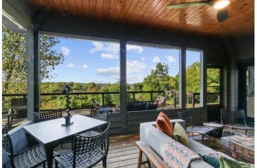 N3048 Lake Forest Circle, Lake Geneva, WI 53147