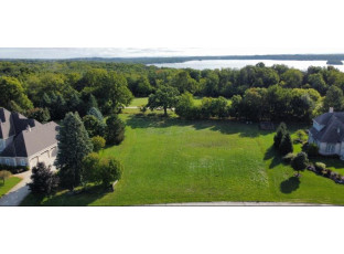 LT16 Lakeside Ridge Court Pewaukee, WI 53072