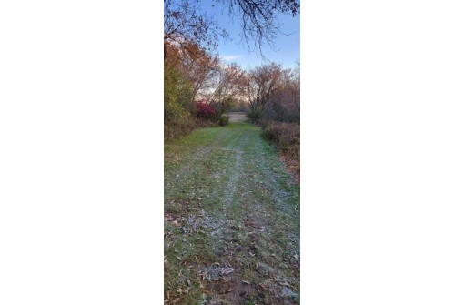 LT1 Sleepy Hollow Road, West Bend, WI 53090